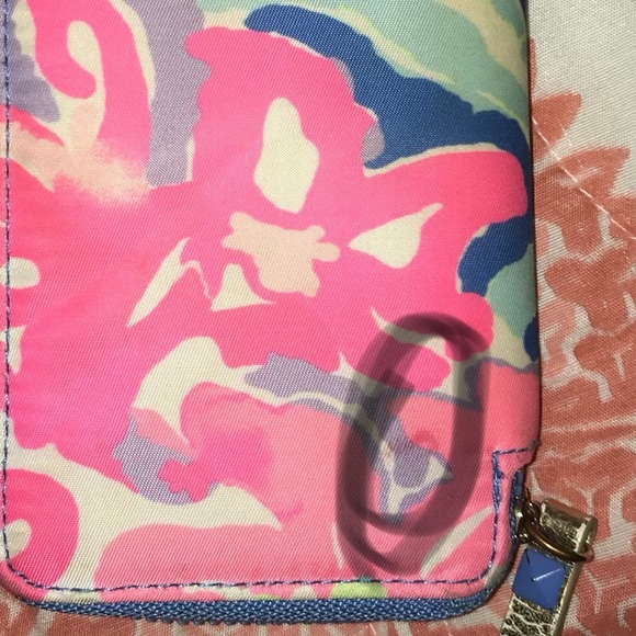 Lilly Pulitzer Wristlet - Picture 6 of 6